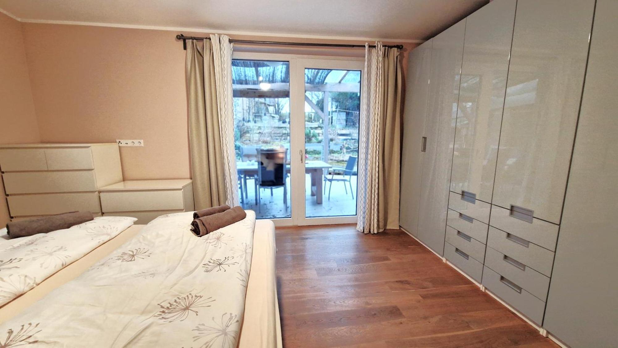 Apartment Mit Sauna, Garten & Schwimmteich
